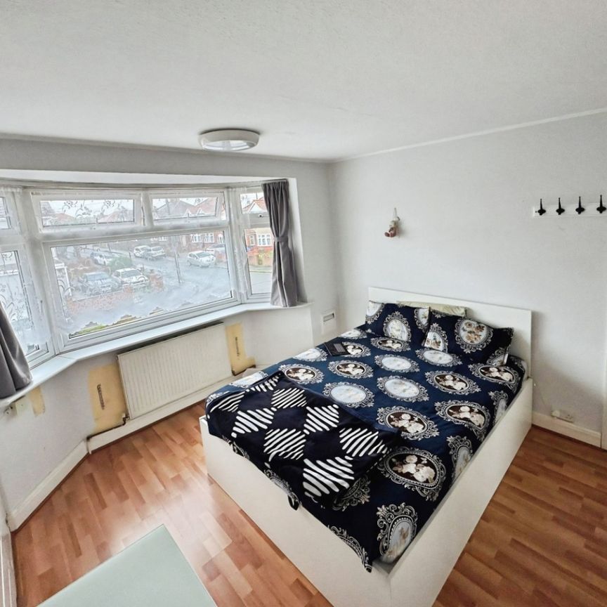 4 bedroom House To Let - Photo 1