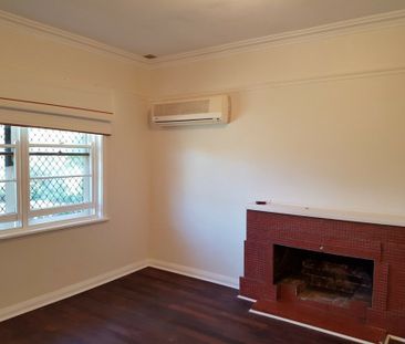 Charming 3-Bedroom Home for Rent in Joondanna - Photo 1