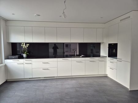 4.5 Zimmer, 110 m², 1. Stock - Photo 2