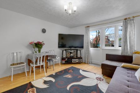 Kirkham Road, London - Photo 2