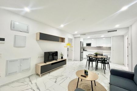 TWO-BEDROOM APARTMENT – TORREVIEJA - Foto 4