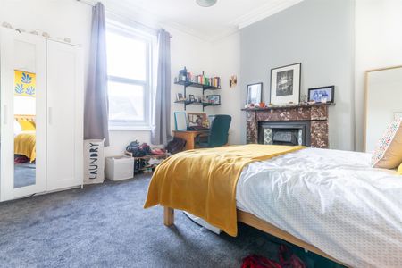 Simonside Terrace, Heaton - Photo 5