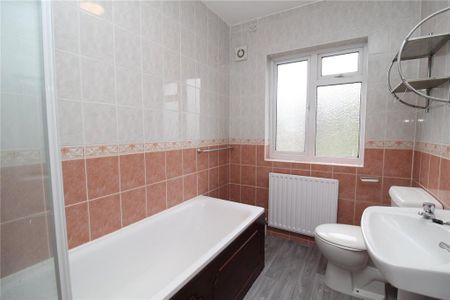 2 bedroom semi-detached house to rent - Photo 5