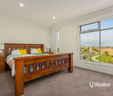 88 Ashcroft Avenue, Williams Landing VIC, Belconnen - Photo 3