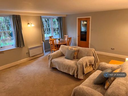 2 bedroom flat to rent - Photo 5