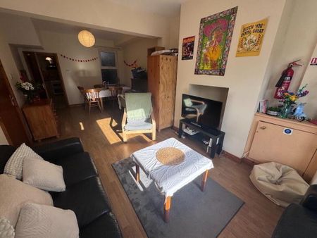 21 Melrose Street, Belfast, BT9 7DL - Photo 2