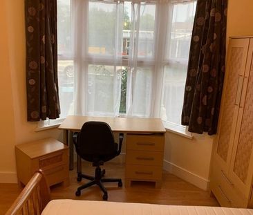 Room in a Shared House, Stanley Road, N15 - Photo 2