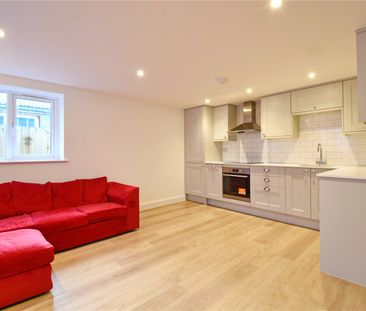 Southmead Road, Westbury-On-Trym - Photo 2