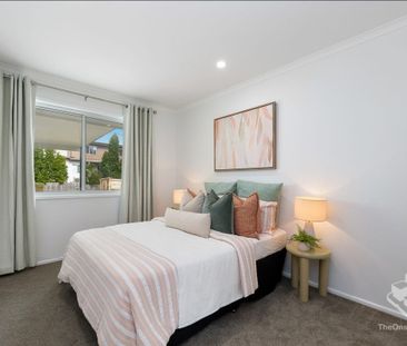 Stylishly Renovated Family Home in a Quiet Cul-de-Sac - Photo 5