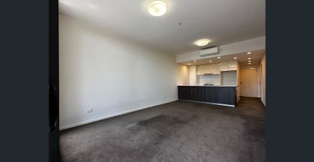 Two Bedroom Two Bathroom with Study!!! Modern & Quiet & Carpet & Convenient transportation - Photo 4