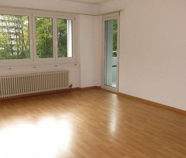 4.5 Zimmer-Wohnung mit Aussicht in Spreitenbach zu mieten - Photo 1