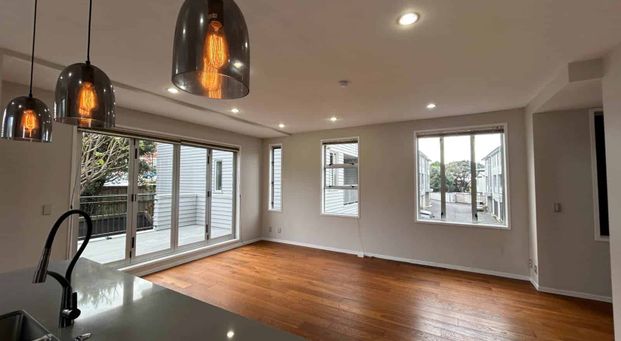 Centrally located Townhouse - Photo 1