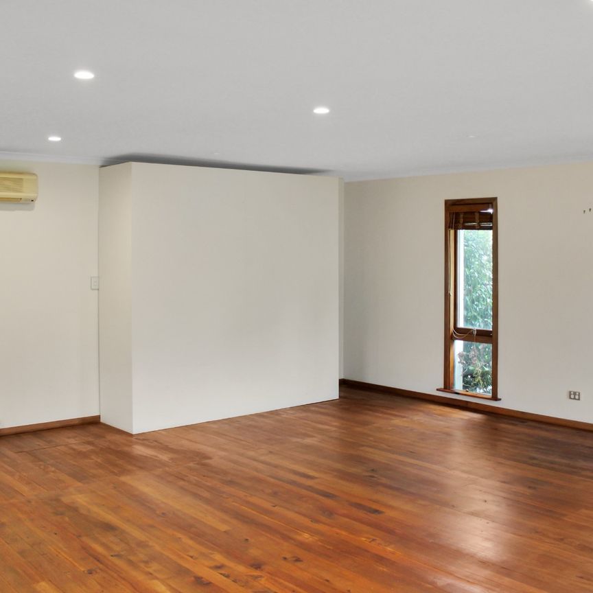 5 Greers Road, Ilam - Photo 1