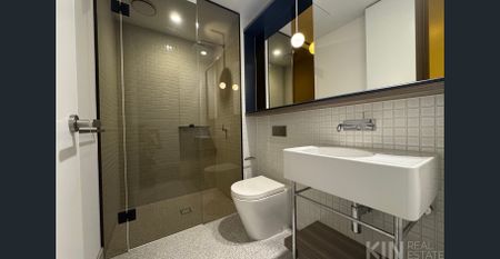 Furnished Modern Clean And Luxurious - 2 Bedroom & 2 Bathroom @ Swanston Central - Photo 5