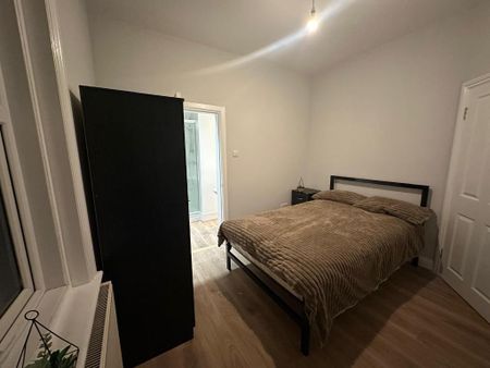 1 Bedroom Room To Rent - Photo 2