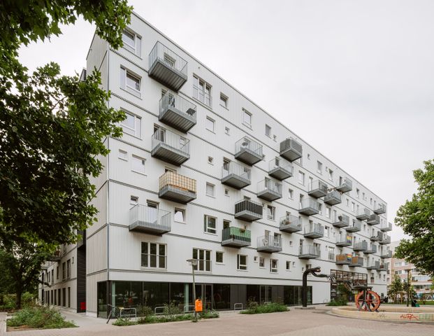 mit Balkon - nahe der Tram und dem Lindencenter! - Foto 1