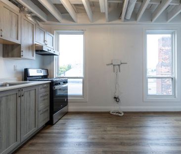 For Lease - 433 Barton Street Unit# 302, Hamilton, Ontario - Photo 2