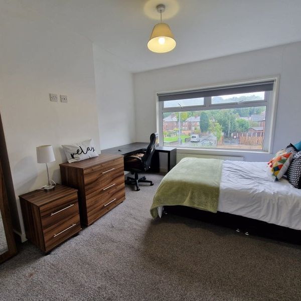 Room in a Shared House, Shirley Avenue, M7 - Photo 1