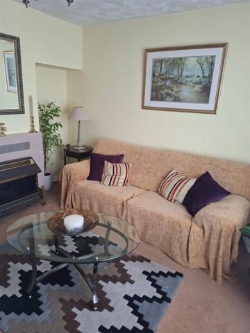 Spearing Road, High Wycombe - Photo 2