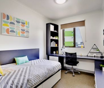 4 Bedroom Apartment - Photo 4