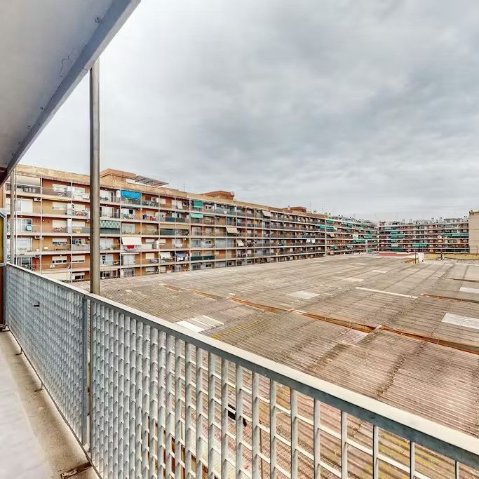 Avinguda del Port, Valencia, Valencian Community 46021 - Photo 1