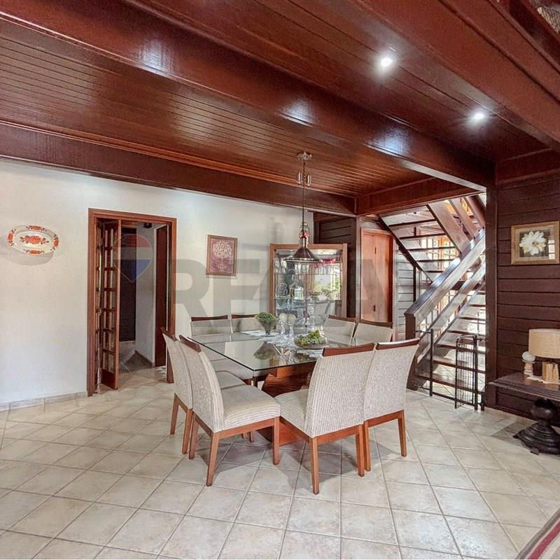 Casa em condomínio para alugar com 4 quartos, 2 suítes e área de lazer com piscina - Photo 1