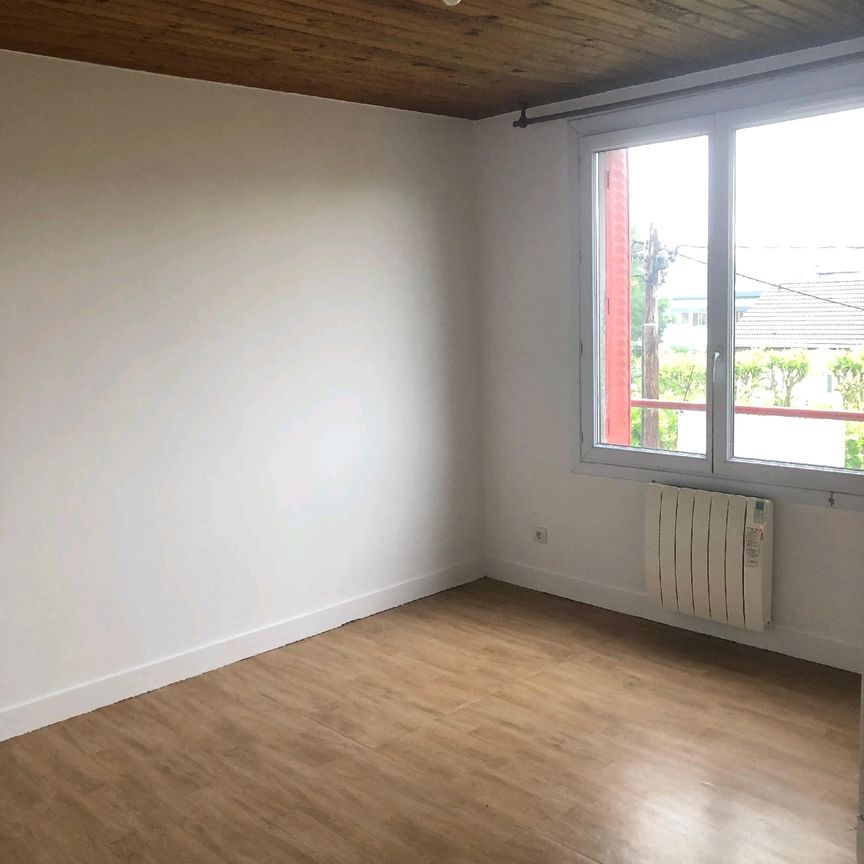 Location Appartement 3 pièces 57m² PALAISEAU 91120 - Photo 1