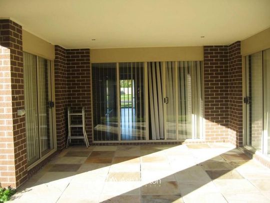 168 Linsell Boulevard, Cranbourne East, VIC 3977 - Photo 1