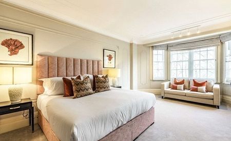 6 bedroom flat with 1 reception and 2 bathrooms in St. Johns Wood, NW8 - Photo 4