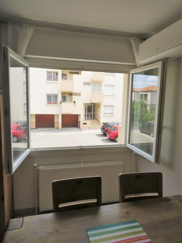 T3MEUBLÉ+CAVE, Rue Gaston Teissier, Nîmes, 61m², 675€ H.C - Photo 4