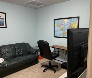 For Lease - 595 Speyer Circle, Milton, Ontario - Photo 5