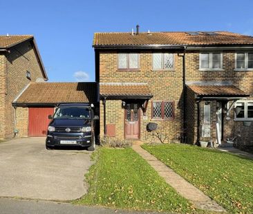 Rosebury Drive, Woking, Surrey, GU24 - Photo 1