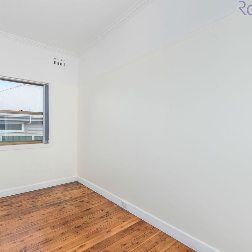 Well presented unit less than 2km from Belmont town Centre - Photo 1