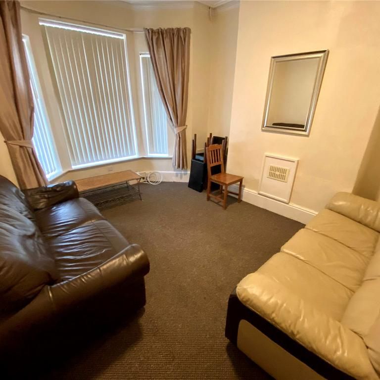 3 bedroom terraced house to rent - Photo 1