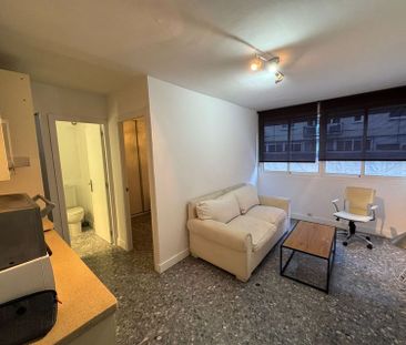 Alquiler de piso en Calle Alonso de Bazán, 5 - Photo 4