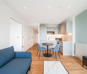 Studio to rent - Photo 1