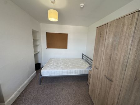 Markham Street, The Groves - P10645 - Photo 3