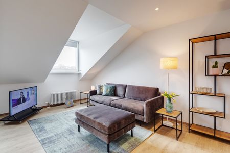 Zeitlos möblierte 1,5-Zimmer Wohnung - Foto 2