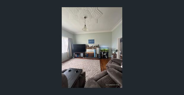 Well Maintained Home with Art Deco Design. - Photo 1