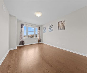 For Lease - 20 Cento Way, Stittsville - Munster - Richmond, Ontario - Photo 2