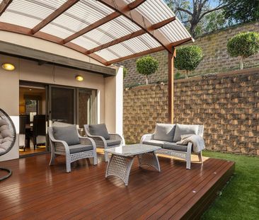 Premium 4 Bedroom Family Home in Exclusive Sienna Estate - Photo 6