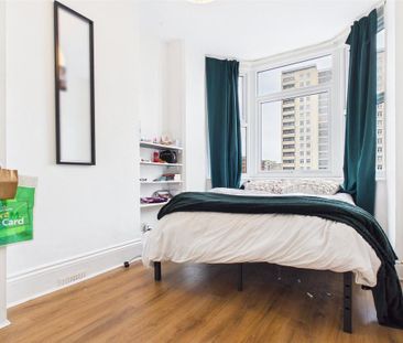 2 bedroom apartment to rent - Photo 6