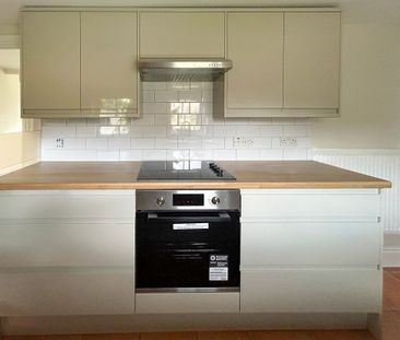 High Street, Trumpington, - Photo 4