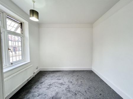 1 Bedroom Room To Let - Photo 2