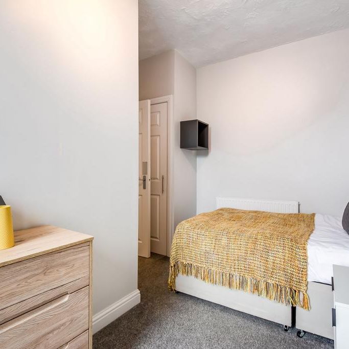 4 bedroom house to rent - Photo 1