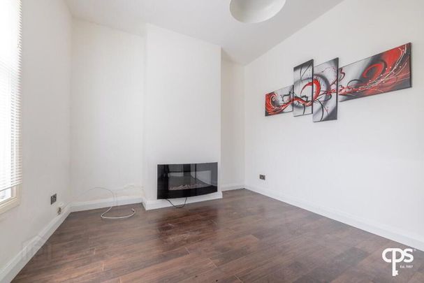 21 Malone Place, Belfast, BT12 5FD - Photo 1