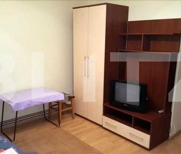 Apartament cu 1 camera, decomandat, 40 mp, zona Teatrul National - Photo 2