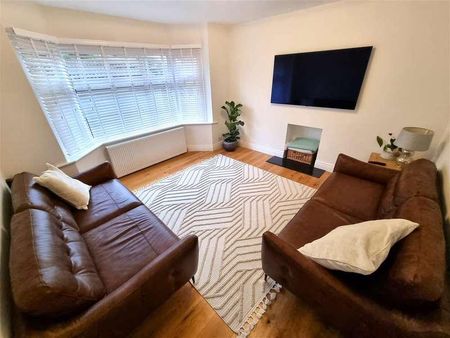 Alexandra Road, Poole, BH14 - Photo 2