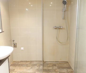 RUHIGE HÜBSCHE 2 ZIMMERWOHNUNG - NÄHE BRÜNNERSTRASSE - Garagenplatz - Photo 5