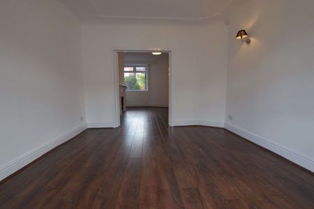 3 Bedroom Terraced House - Photo 4